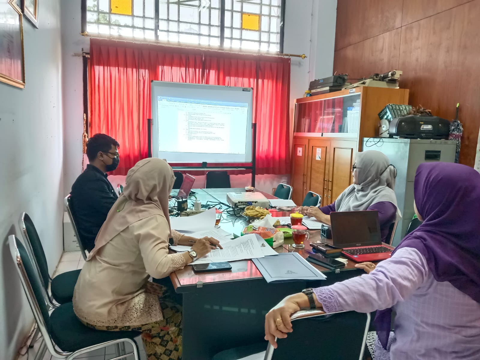 <h4><b>Rapat Rancangan Peraturan Bupato Kode Etik dan Kode Perilaku ASN</b></h4>