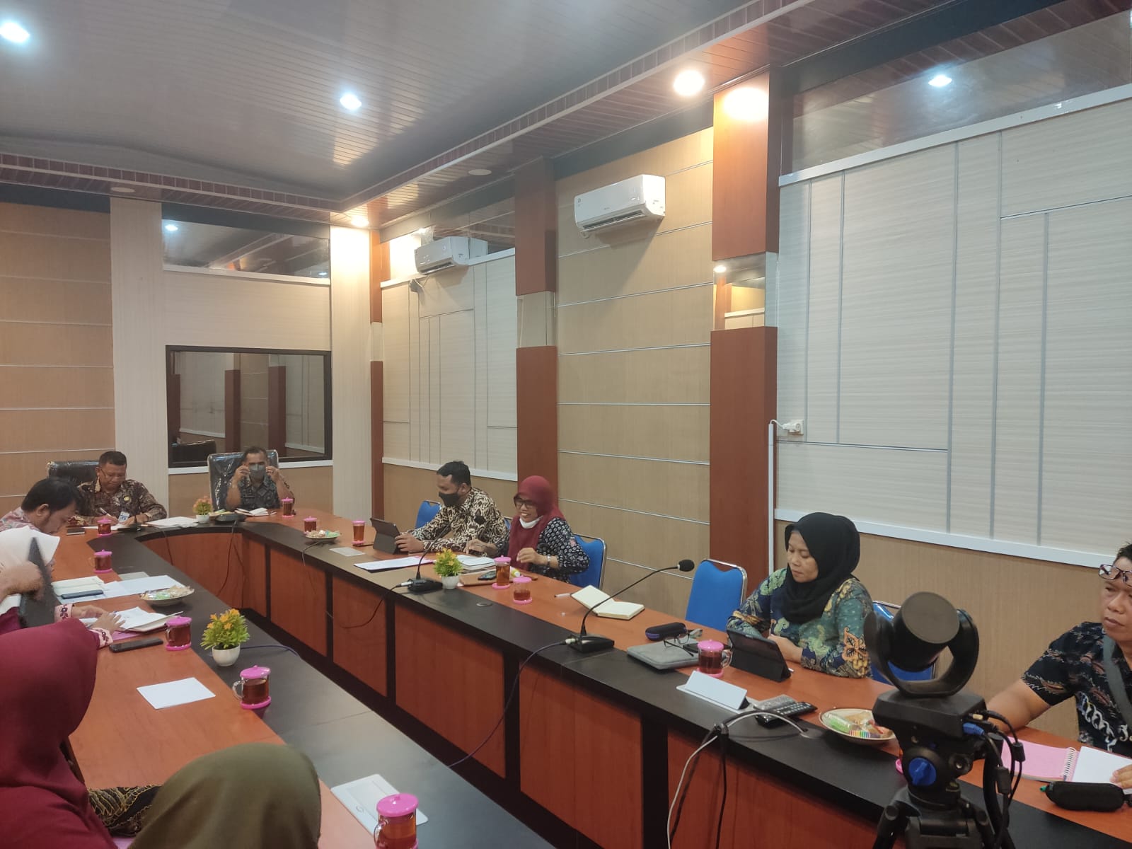 <h4><b>Rapat Tambahan Penghasilan Pegawai Dinas Pendidikan di BKD</b></h4>